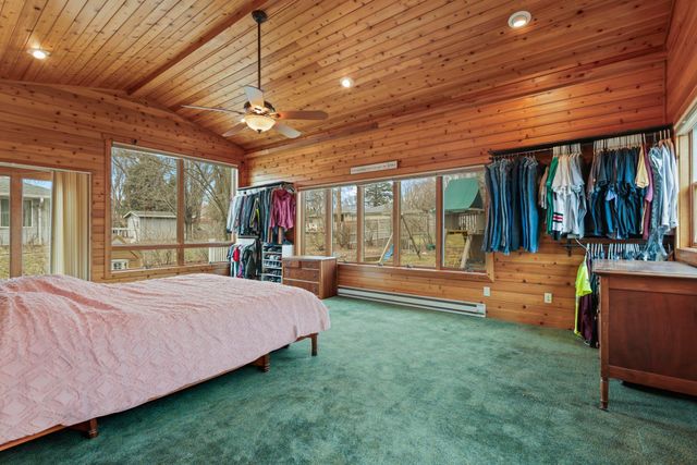 657 Granada Avenue N, Oakdale, MN 55128