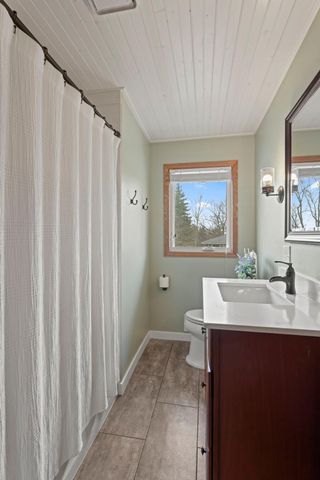 657 Granada Avenue N, Oakdale, MN 55128