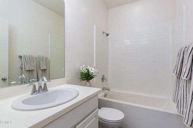 422 W Route 66 55, Glendora, CA 91740
