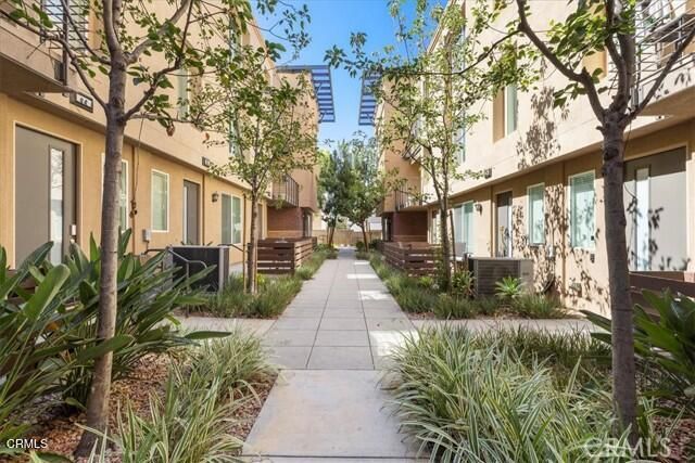 422 W Route 66 55, Glendora, CA 91740