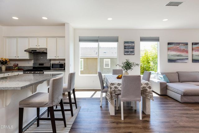 422 W Route 66 55, Glendora, CA 91740