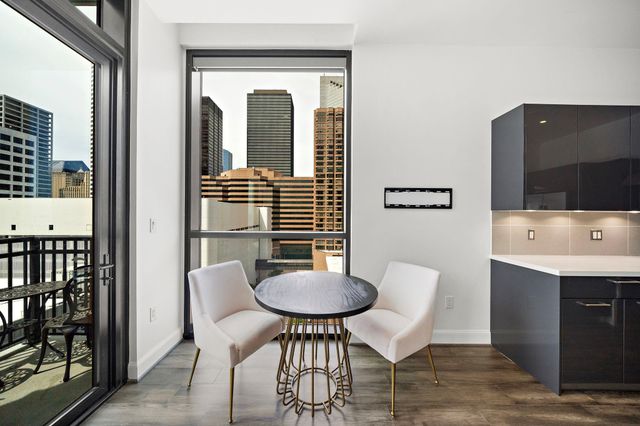 1211 Caroline Street 1109, Houston, TX 77002