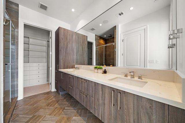 1211 Caroline Street 1109, Houston, TX 77002