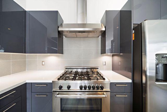 1211 Caroline Street 1109, Houston, TX 77002