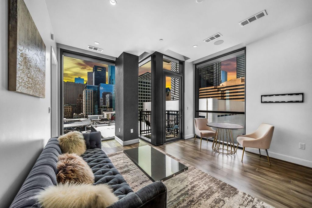 1211 Caroline Street 1109, Houston, TX 77002