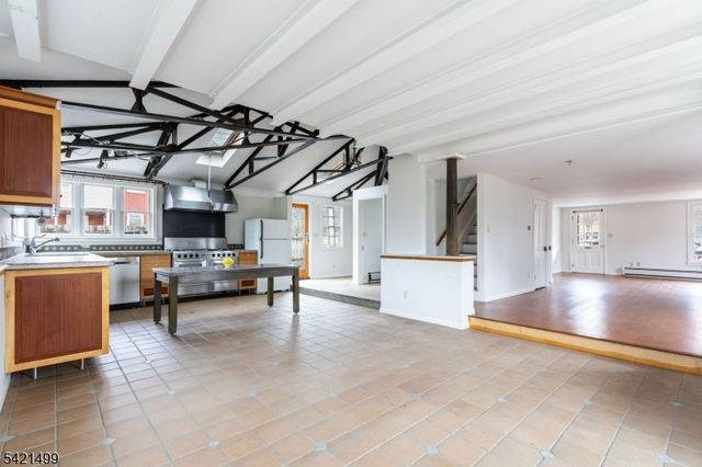 237 N Main St, Lambertville City, NJ 08530