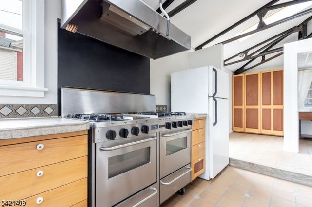 237 N Main St, Lambertville City, NJ 08530