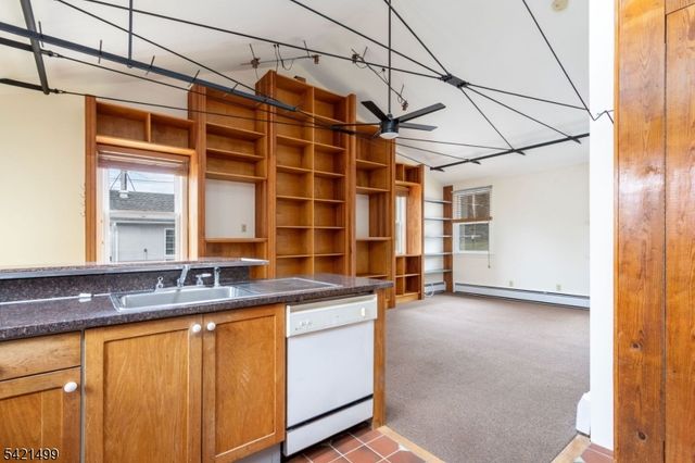 237 N Main St, Lambertville City, NJ 08530