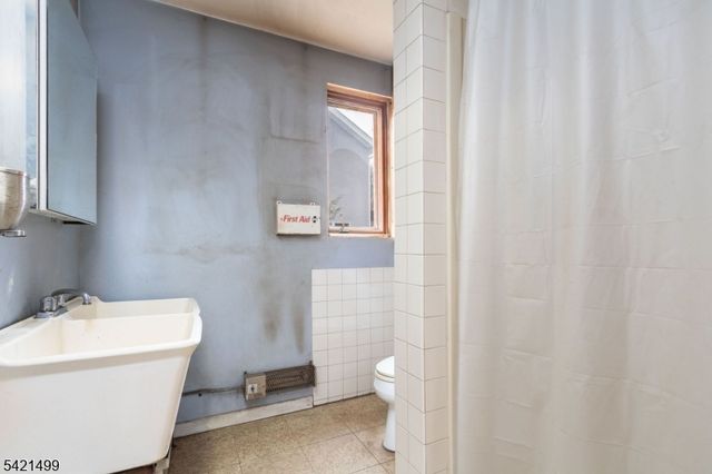 237 N Main St, Lambertville City, NJ 08530