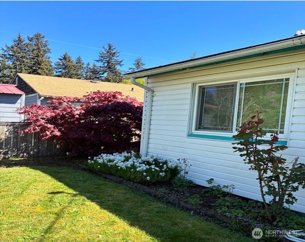 504 10th Avenue, Milton, WA 98354