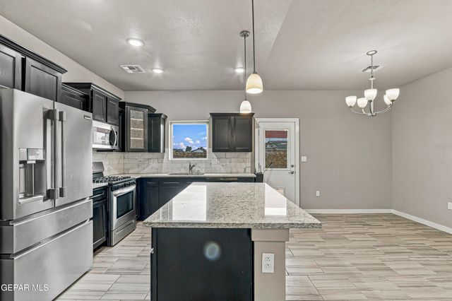 3649 SUMMIT Street, El Paso, TX 79938