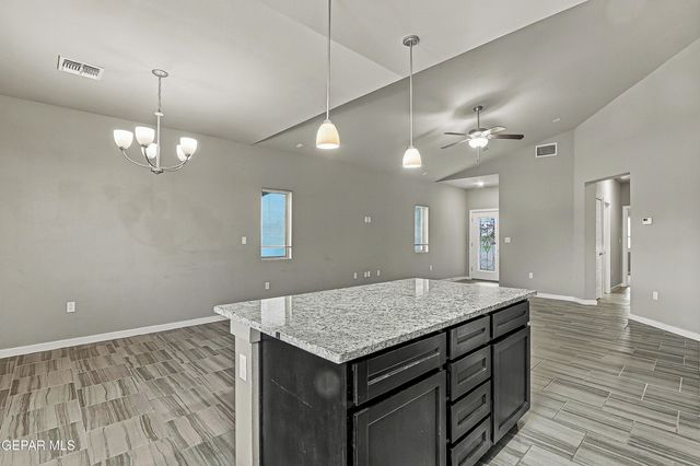 3649 SUMMIT Street, El Paso, TX 79938