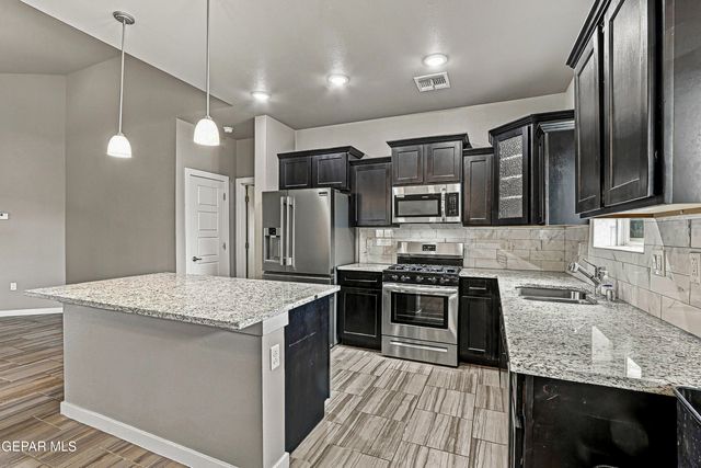 3649 SUMMIT Street, El Paso, TX 79938