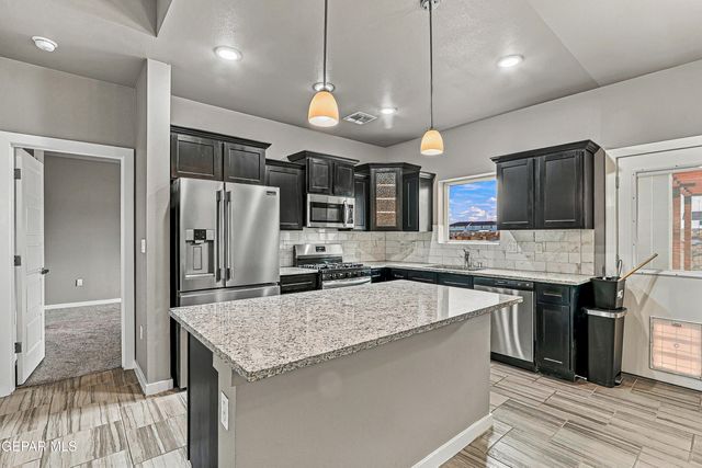 3649 SUMMIT Street, El Paso, TX 79938