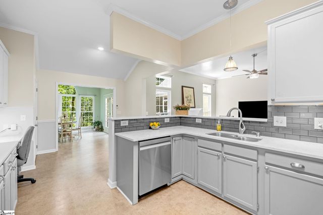 121 Century Oaks Drive, Easley, SC 29642