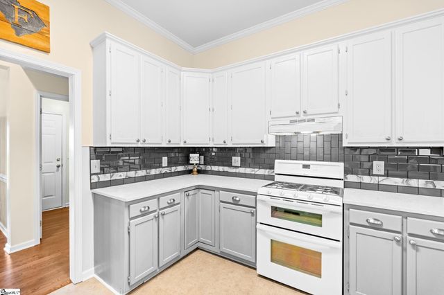 121 Century Oaks Drive, Easley, SC 29642