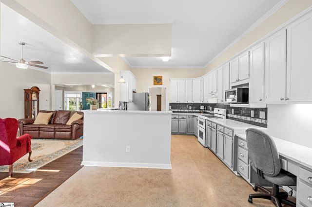 121 Century Oaks Drive, Easley, SC 29642