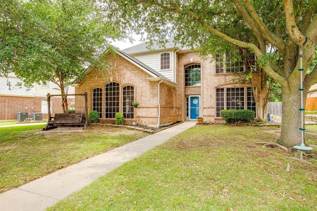 2604 Briarcrest Drive, Burleson, TX 76028
