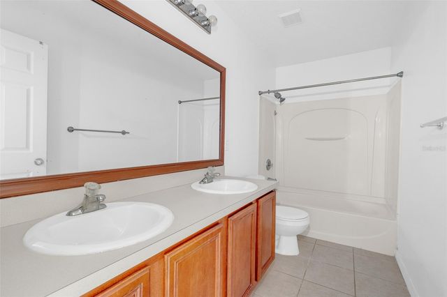 1355 BELLA COOLA DRIVE, Orlando, FL 32828