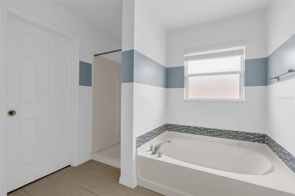 Image 21 of property listing at 1355 BELLA COOLA DRIVE, Orlando, FL 32828