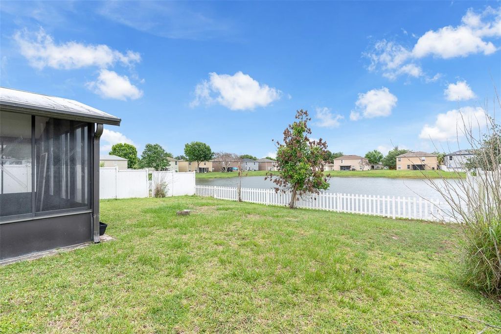 Image 30 of property listing at 1355 BELLA COOLA DRIVE, Orlando, FL 32828
