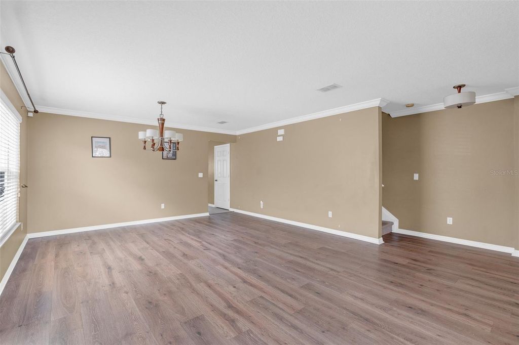 Image 4 of property listing at 1355 BELLA COOLA DRIVE, Orlando, FL 32828