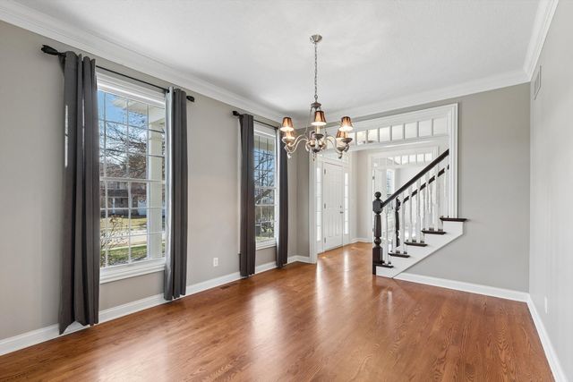 5160 Charter Oaks Drive, Bettendorf, IA 52722