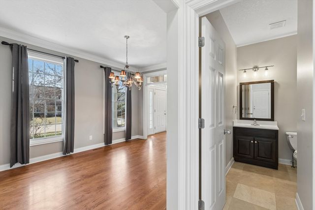 5160 Charter Oaks Drive, Bettendorf, IA 52722