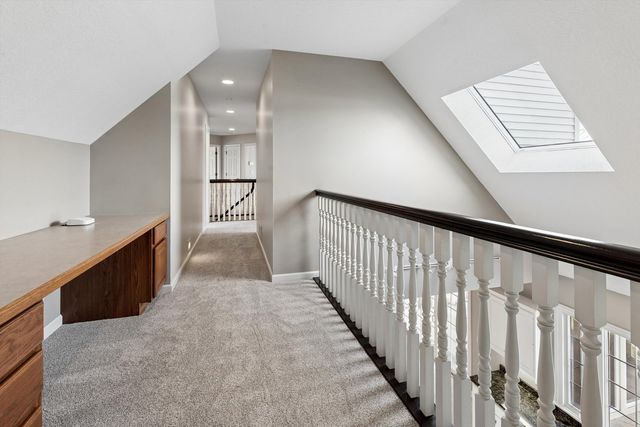 5160 Charter Oaks Drive, Bettendorf, IA 52722