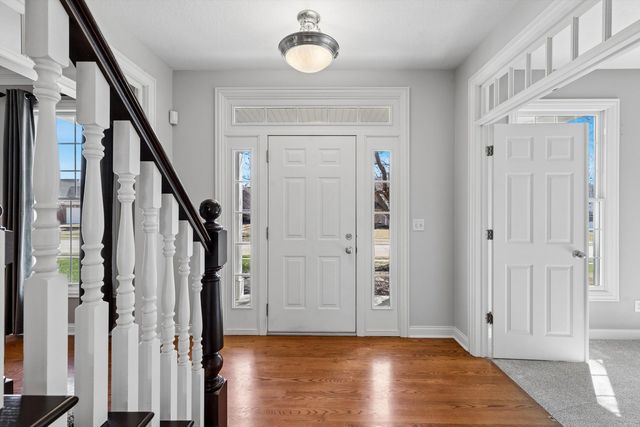 5160 Charter Oaks Drive, Bettendorf, IA 52722