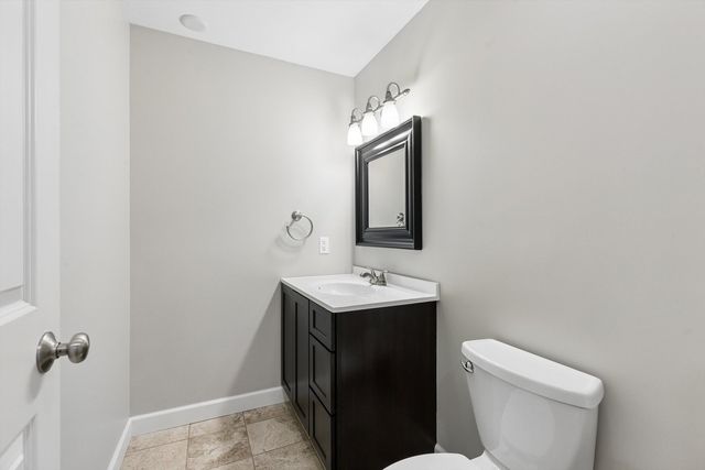 5160 Charter Oaks Drive, Bettendorf, IA 52722