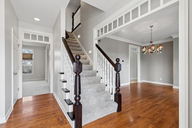 5160 Charter Oaks Drive, Bettendorf, IA 52722