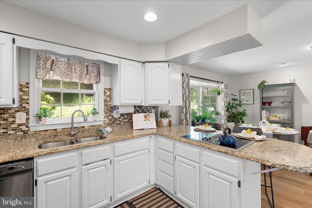 10538 GREENE TER, Lorton, VA 22079