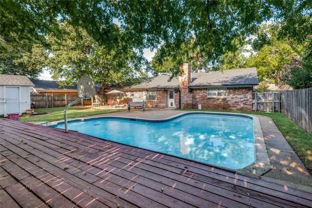 2304 Shady Brook Drive, Bedford, TX 76021