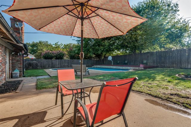 2304 Shady Brook Drive, Bedford, TX 76021