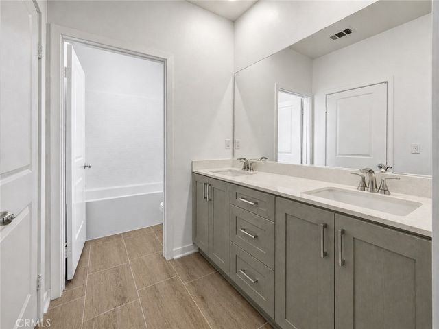 9425 N Sepulveda Boulevard 2, North Hills, CA 91343