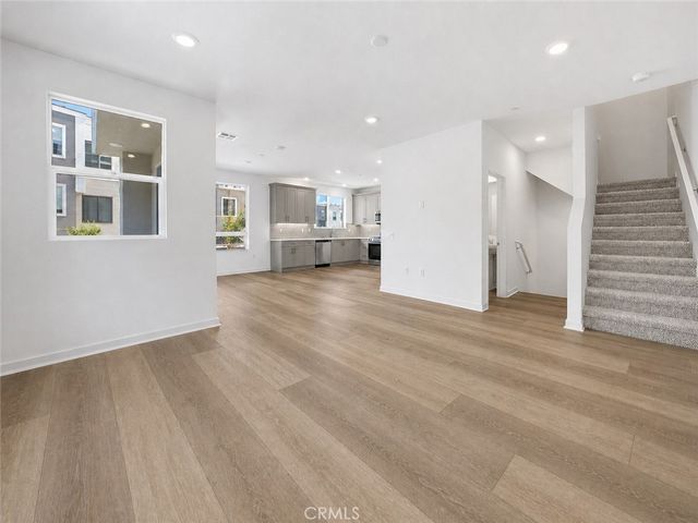 9425 N Sepulveda Boulevard 2, North Hills, CA 91343