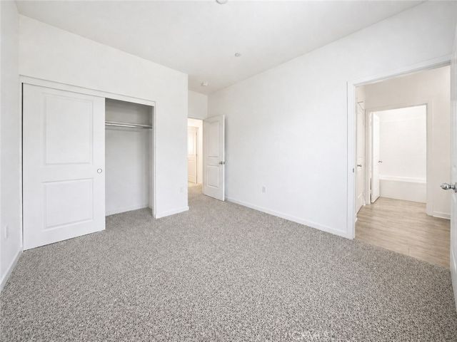 9425 N Sepulveda Boulevard 2, North Hills, CA 91343