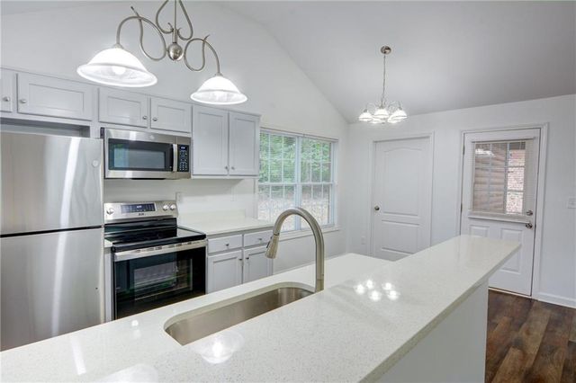 649 Monticello Drive SW, Mableton, GA 30126