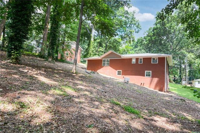 649 Monticello Drive SW, Mableton, GA 30126