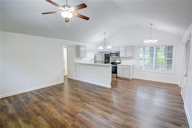 649 Monticello Drive SW, Mableton, GA 30126