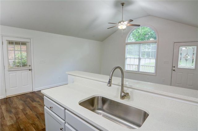 649 Monticello Drive SW, Mableton, GA 30126