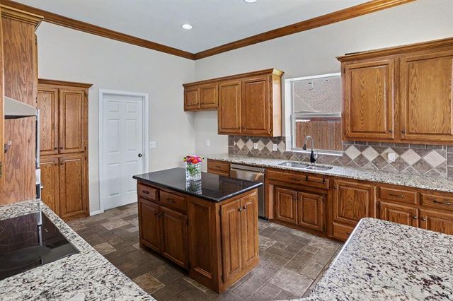 8204 NW 64th Terrace, Oklahoma City, OK 73132