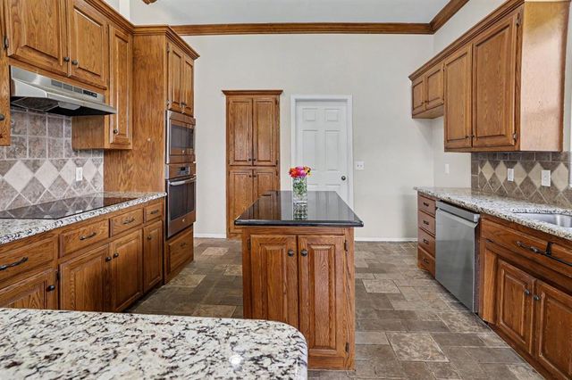 8204 NW 64th Terrace, Oklahoma City, OK 73132