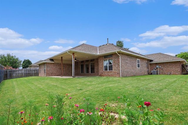 8204 NW 64th Terrace, Oklahoma City, OK 73132