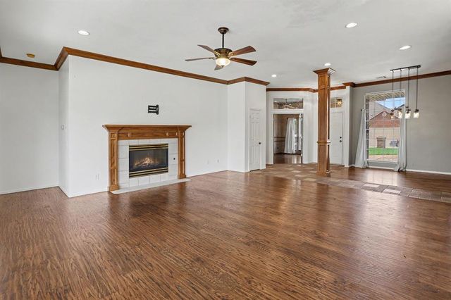 8204 NW 64th Terrace, Oklahoma City, OK 73132