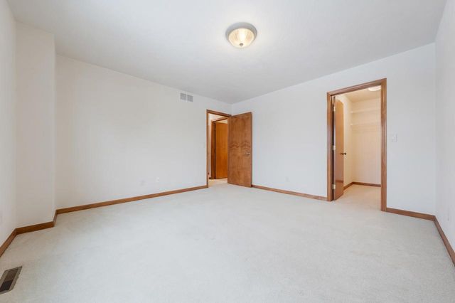 W6054 ZINNIA DRIVE, Appleton, WI 54915