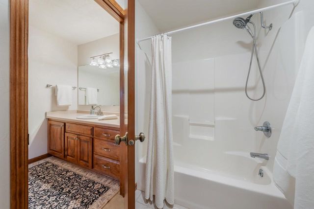 W6054 ZINNIA DRIVE, Appleton, WI 54915