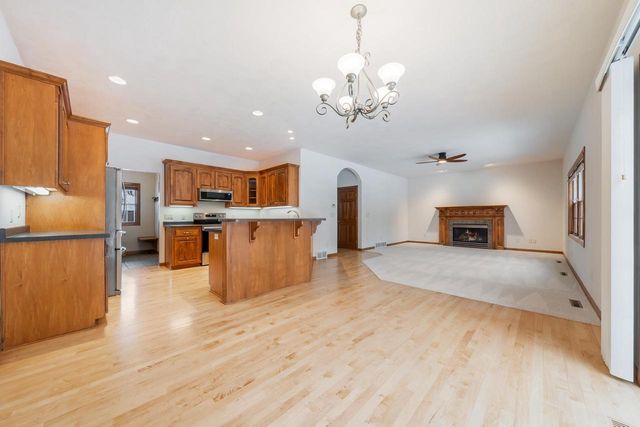 W6054 ZINNIA DRIVE, Appleton, WI 54915