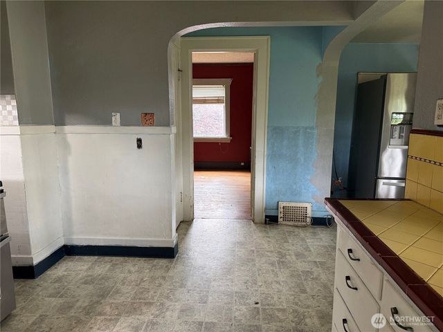 6129 S Park Avenue, Tacoma, WA 98408